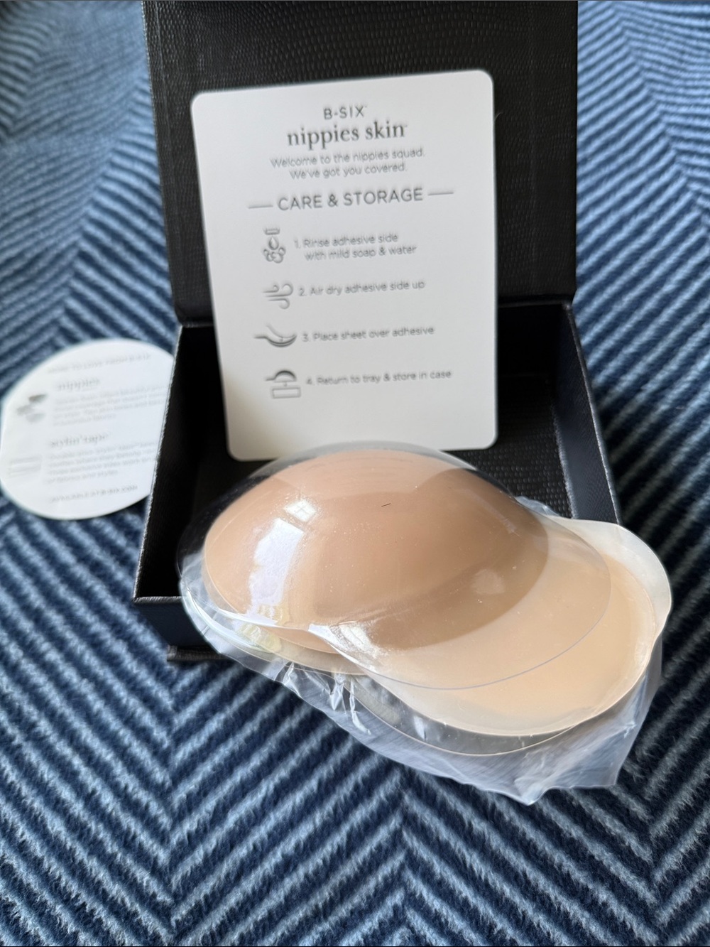 Nippies Skin Lift Adhesive Lifting Nipple Covers - caramel A-C cup - Picture 7 of 8
